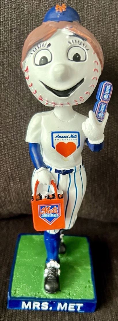 Mrs. Met